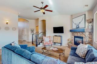 Hillview Hideaway - 2