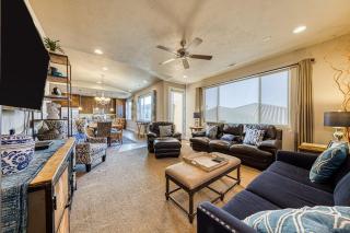 Redstone Villa: Paradise Village #47 - 9