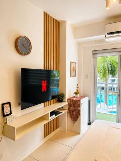 Shell Residences near Mall of Asia with Pool View, Fast WiFi - 6