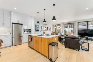 Ponderosa Court, Unit 2A - 2