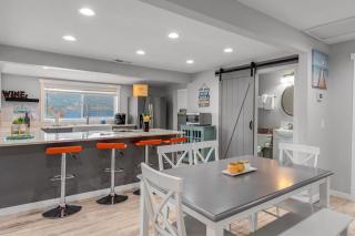 Lake Cruiser Cottage - 3