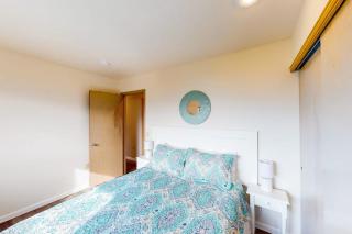 Lake View Rambler - 2