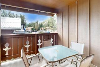 Icicle Village Resort 508: Alpine Aurora - 2