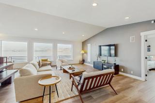 South Lakeshore Waterfront Oasis - 7