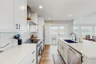 South Lakeshore Waterfront Oasis - 1