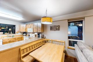 Towering Pines Cabin & Game Room - 5