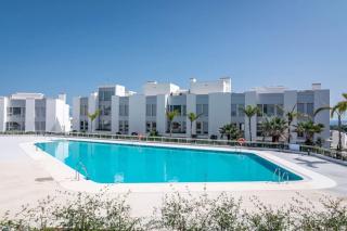 LMT46 - Modern Style Spacious Townhouse - 6