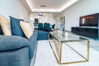 INF4.5P- modern 3 bed city apartment next to beach - 2