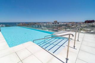 INF4.2M- Modern city apartment families only - 9