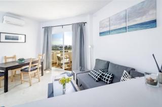 LL- 1 bedroom apt close to Laguna Village Estepona - 9