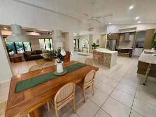 Luxury Tropical Retreat - 7
