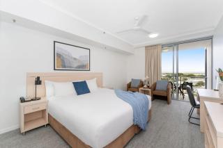 Studio Escape | Views, Dining, Stadium & CBD - B - 2