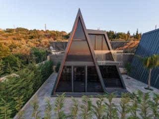 Le Sommet Retreat Bungalows - 5