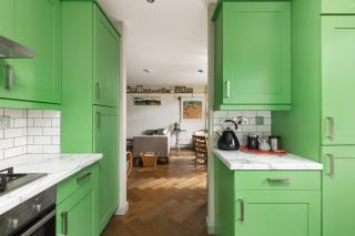 Charming 2BR Near Imperial Wharf & Chelsea - 5