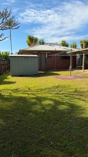 Connecting Palms Tiny Home- BnB Accommodation - 2