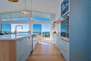 Rings Beach Retreat - Award Winning Property - 6