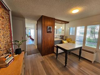 Estoril Unit 6, 38 McIlwraith St, Moffat Beach - 4