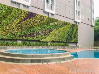 Nice and Cozy Studio at La Hub City Apartment By Travelio - 1