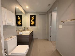 Amazing Studio Located in Upscale-Prime Location. Walking Distance to Restaurant - 6