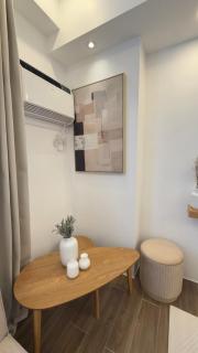 Japandi Minimalist Condo Near Festive Walk Iloilo - 7