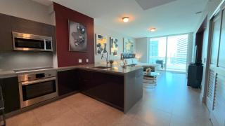 Amazing Studio Located in Upscale-Prime Location. Walking Distance to Restaurant - 8