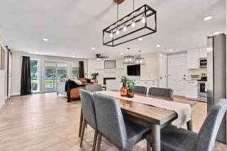 Stunning Golf Course Retreat 4BR Home - 9