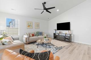 Spacious New 4BR - Single Level Home - Pool Access - 6