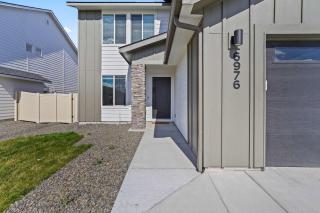 Spacious 6BR - Sleeps 22 - Hot Tub Pool Access - 2