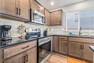 Spacious 5BR - Gamer Room - Hot Tub Basketball - 1