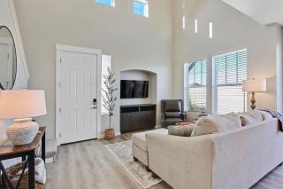 Trendy 3 bedroom townhome - 9