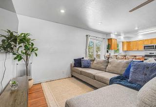 Cozy 3BR Burley Home Spacious Yard Snake River - 6