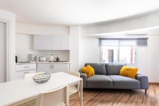 Cozy 2-bedroom apartment near Finikoudes Beach - 0