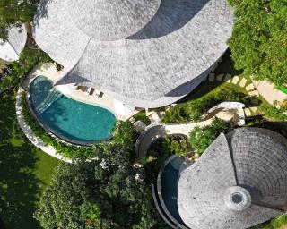 5BR Luxury Villa, Pools, Butler & Ocean View - 0