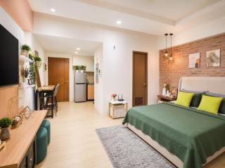 Lovely Unit with free wi-fi & netflix I across Naia T3 airport - 9