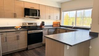 Homestead Village - Two Bedroom Condo Top Floor - 7