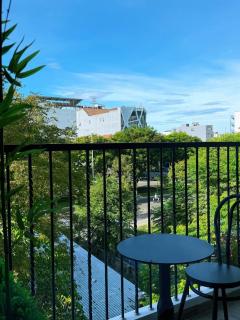 La Van Residence - Tree Canopy View Studio 401 - 2