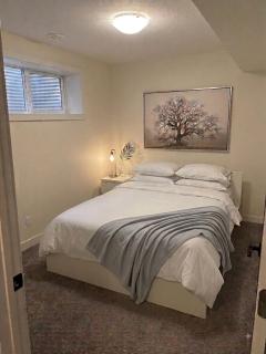 Family-Friendly 5BR Home, Basement Included - 9