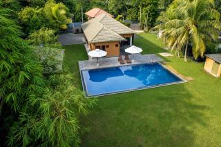 Ayuwaters Authentic Yoga and Full Board Ayurveda Retreat by the Bentota River - 9