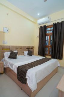 Hotel Max Inn - 2