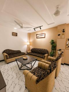 Golden Whisper 2 Bedrooms air conditioned - 3