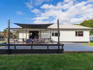 Nest by the Beach - Cooks Beach Holiday Home - 7
