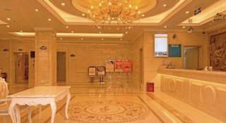 Vienna Hotel Guangzhou Huadu Financial Center Sunac Amusement Park - 7