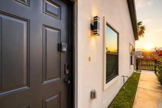 #15 South Padre Getaway Studio + Pool Relax - 7
