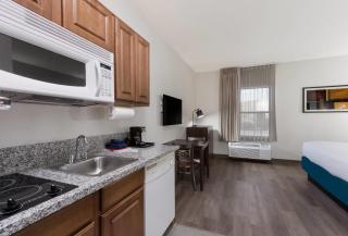 MainStay Suites Extended Stay Hotel Casa Grande - 3