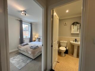 Stamford House - Short stays with private parking - 4