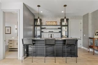 Spacious Ski Getaway - Hot Tub - 5 Bedroom home - 1