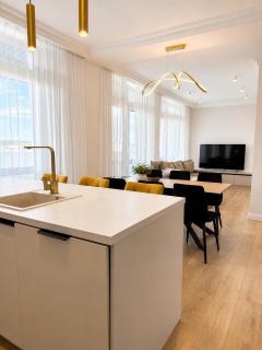 Loft District Panorama View - 9