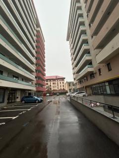 Elegance Residence- Private Parking - 9
