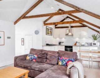 The Loft - Bright apartment centre St Ives sleep 4 - 1