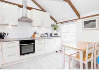 The Loft - Bright apartment centre St Ives sleep 4 - 4